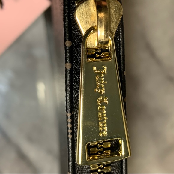 Juicy Couture Vegan Black Faux Perforated Wristlet - Picture 3 of 8